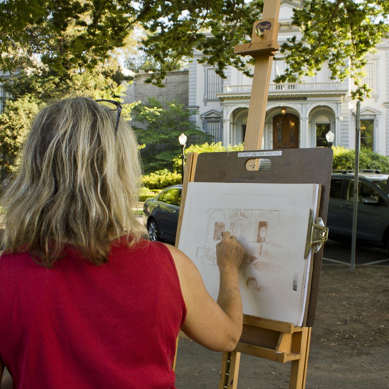 Sketching of historic building