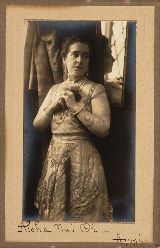 Photograph of Aimee Crocker
Jacob Schloss
19th Century
1885.658.3 Photograph of Aimee Crocker