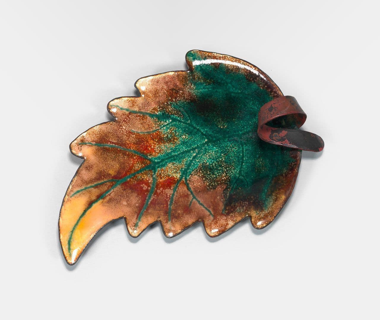 Leaf Dish
Molli Juin
20th Century
2021.85.84 Leaf Dish