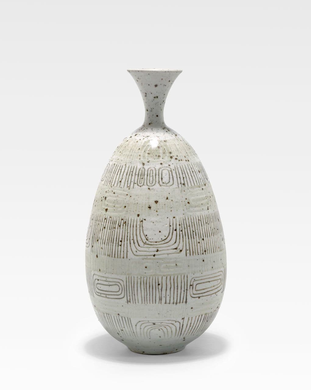 Bottle
Ruth  Rippon 
20th Century,21st Century
1965.59.56 Bottle