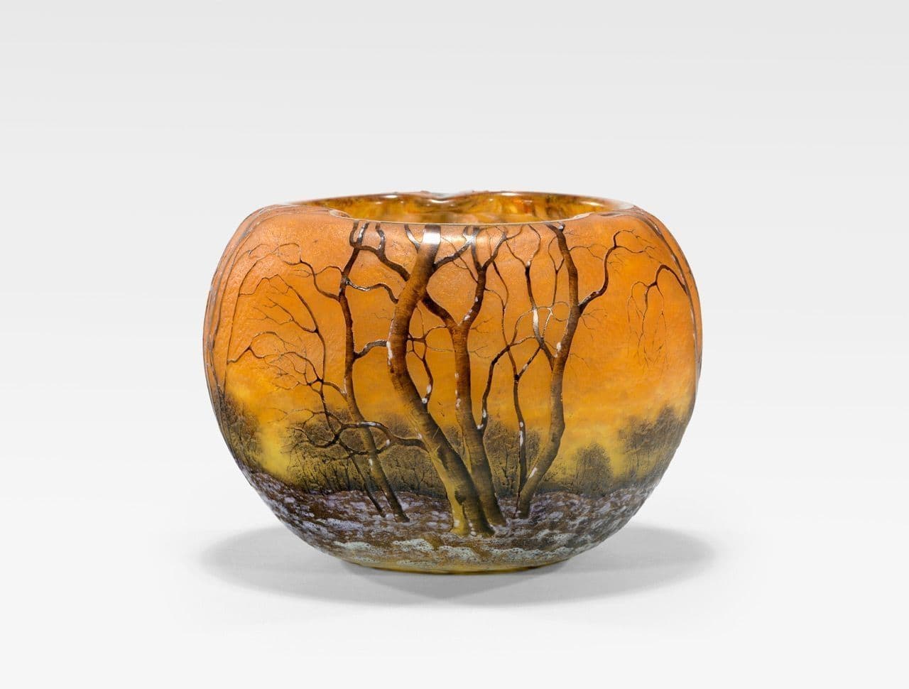 Cameo Bowl
Daum Freres
20th Century
2025.133.17 Cameo Bowl
Daum Freres
20th Century
2025.133.17