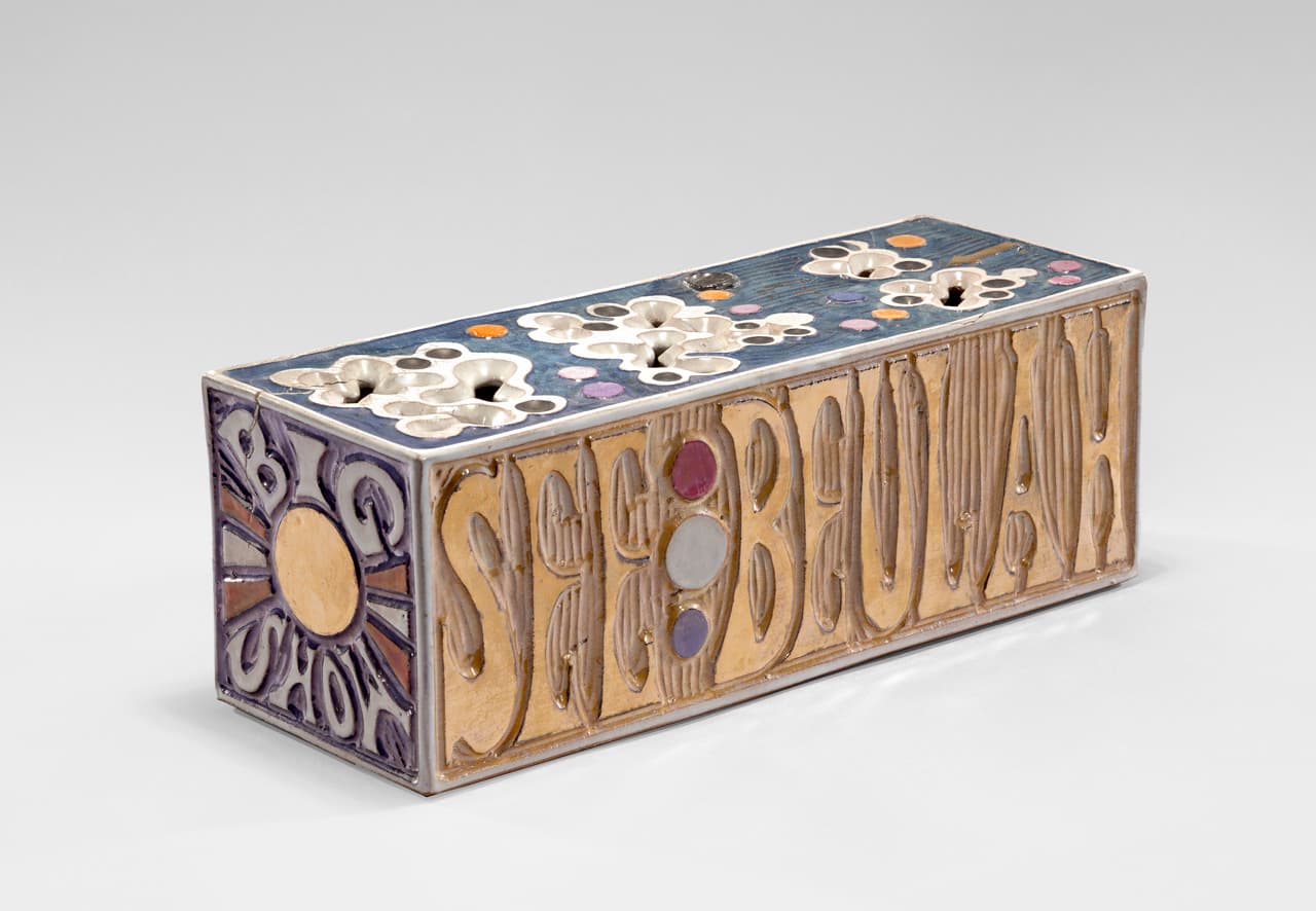 Gallery image 1 Gallery image 1