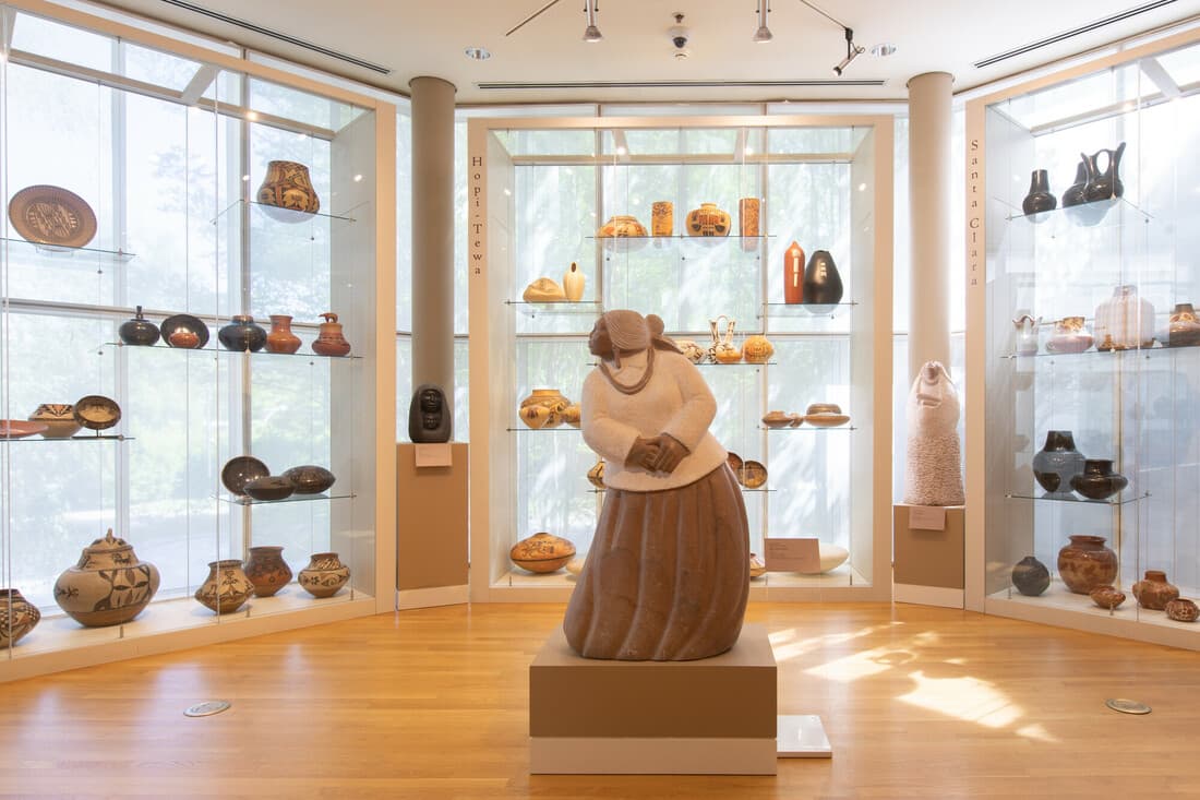 Image: Pueblo Pottery gallery
